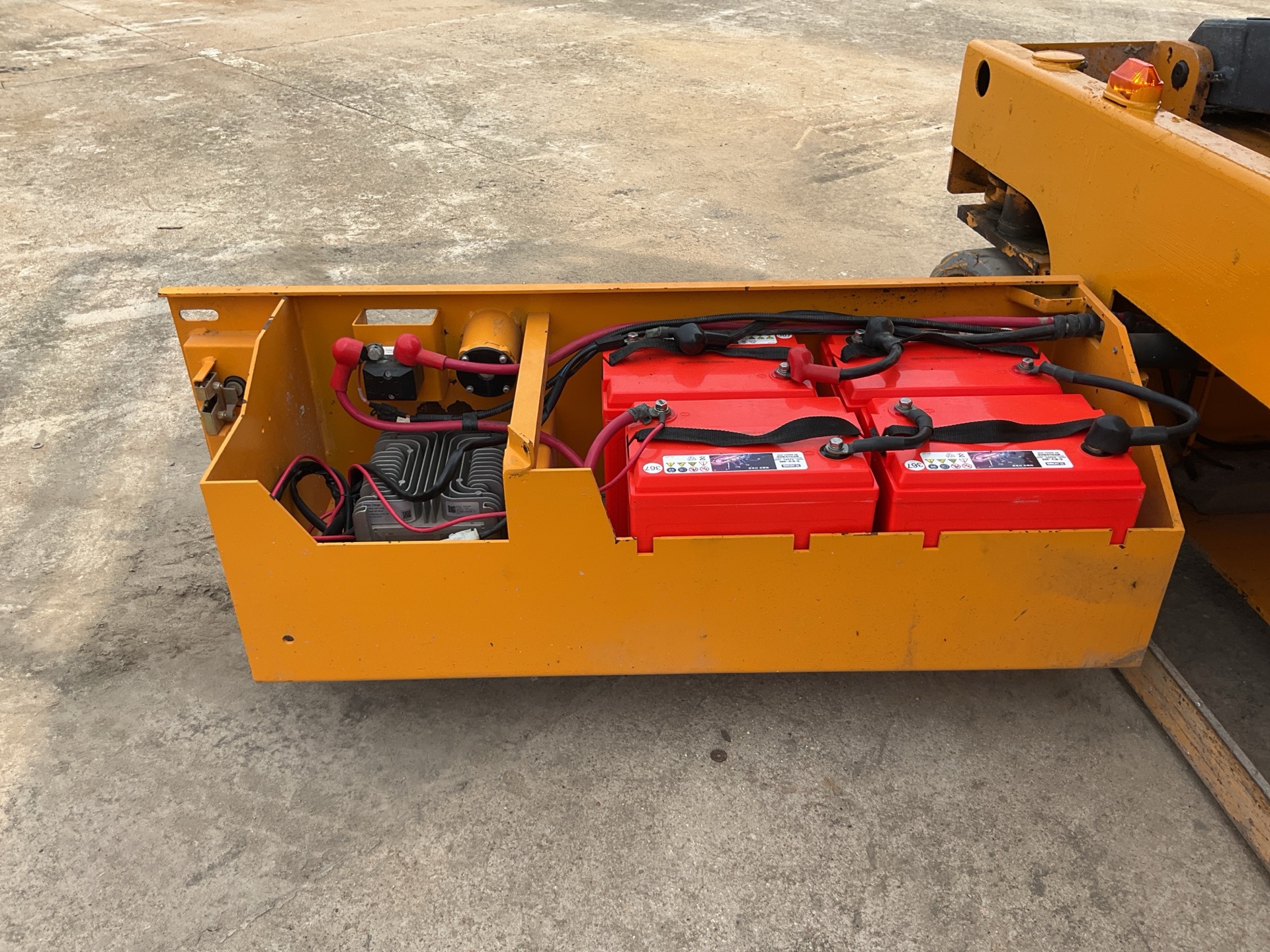 徐工XCF1612K内燃平衡重叉车