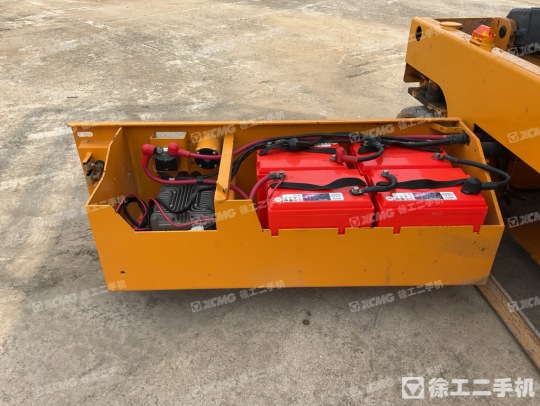 徐工XCF1612K内燃平衡重叉车