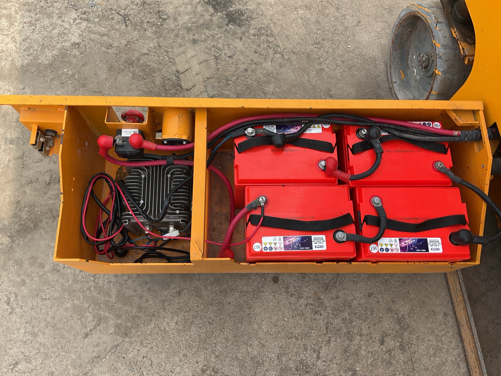 徐工XCF1612K内燃平衡重叉车