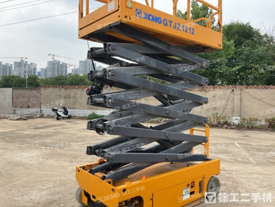 徐工XCF1612K内燃平衡重叉车