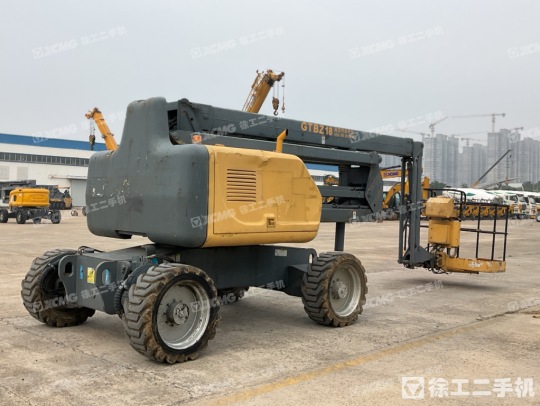 徐工XGS20K直臂式高空作业平台