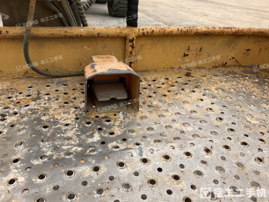 徐工XGS20K直臂式高空作业平台