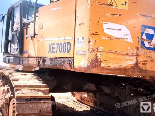 徐工4LZ-7.0C谷物收获机