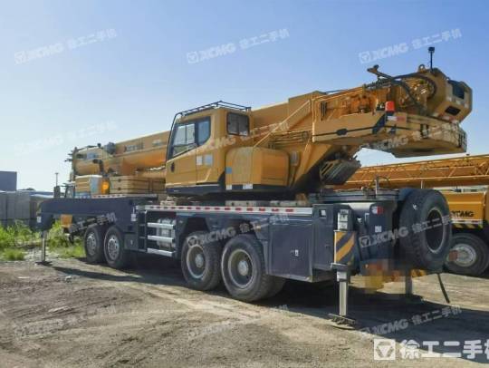 徐工XCT75汽車起重機(jī)