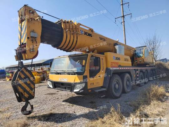 徐工QAY220全地面起重機