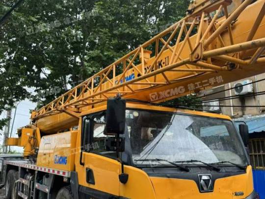 徐工QY25K-Ⅱ先導汽車起重機