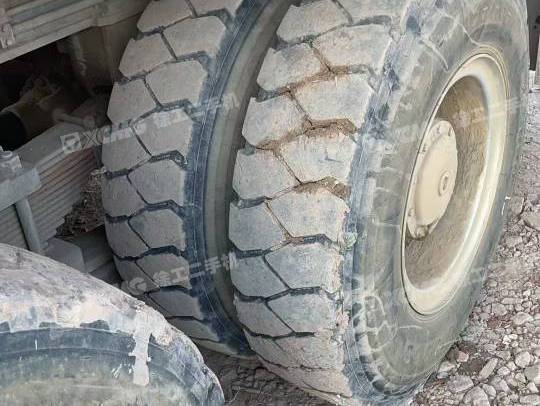 徐工QY25K-Ⅱ先導汽車起重機