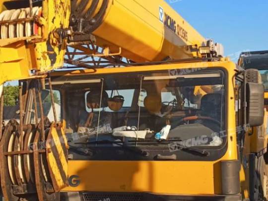 徐工QY35K5汽車起重機(jī)