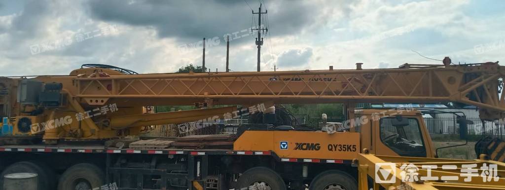 徐工QY35K5汽車起重機(jī)