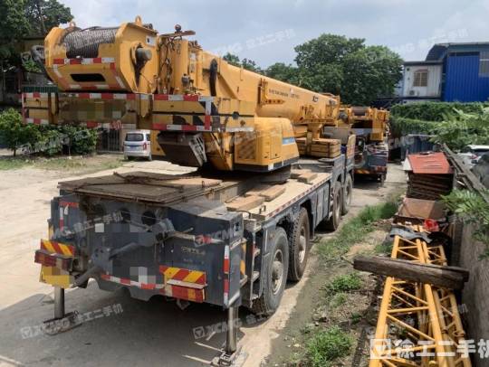 徐工XCT80L6汽車起重機