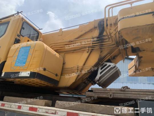 徐工XCT80L6汽車起重機