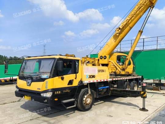 徐工QY25K-Ⅱ機械汽車起重機