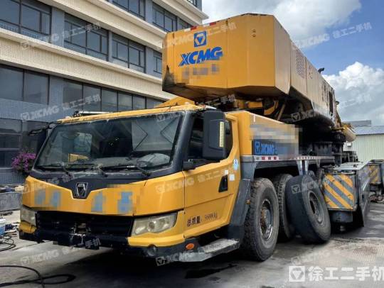 徐工QAY1600全地面起重機