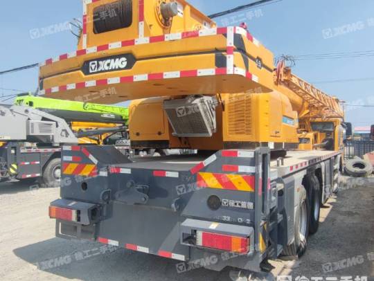 徐工XCT25L5汽車起重機