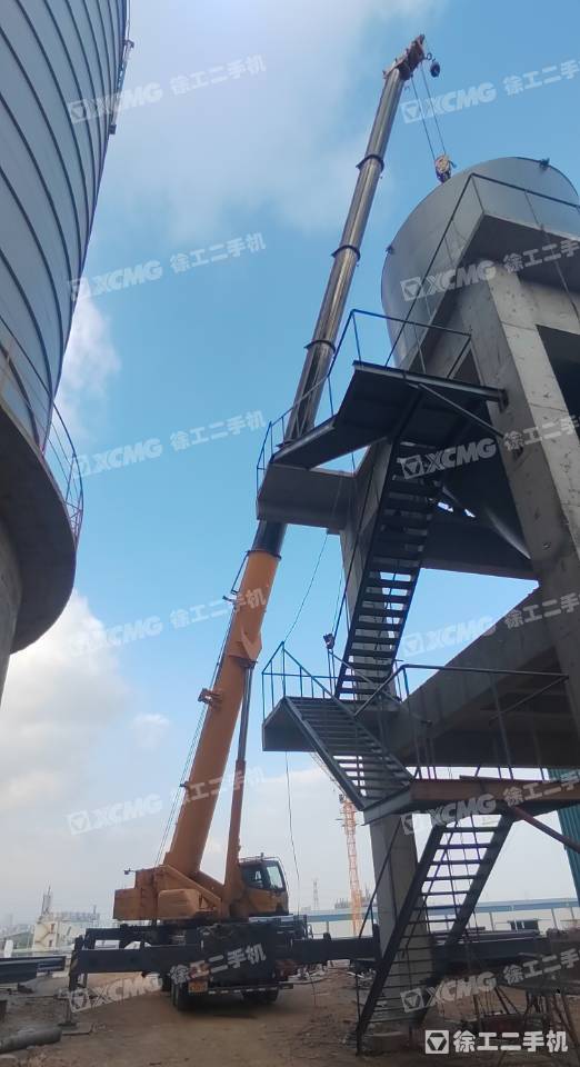 徐工XCT80L6_1汽車起重機(jī)