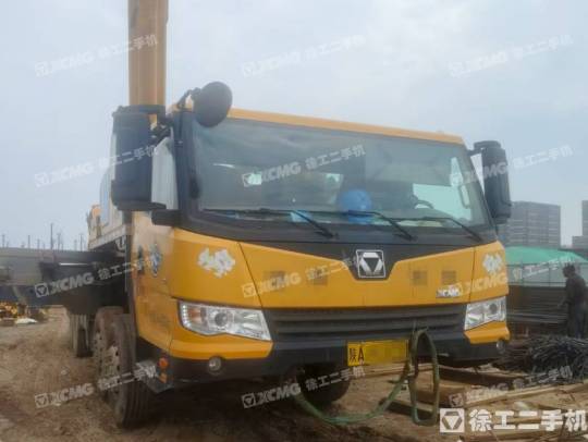 徐工XCT55L6汽車起重機