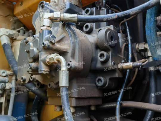 徐工XE400DK履帶式挖掘機