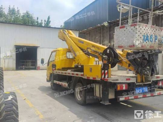 徐工GKS28BJ44伸縮臂