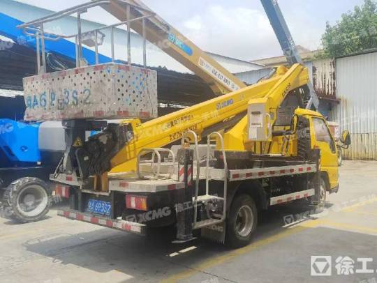 徐工GKS28BJ44伸縮臂