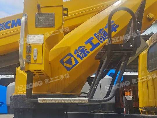 徐工GKS28BJ44伸縮臂