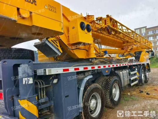 徐工QY50KC汽車起重機