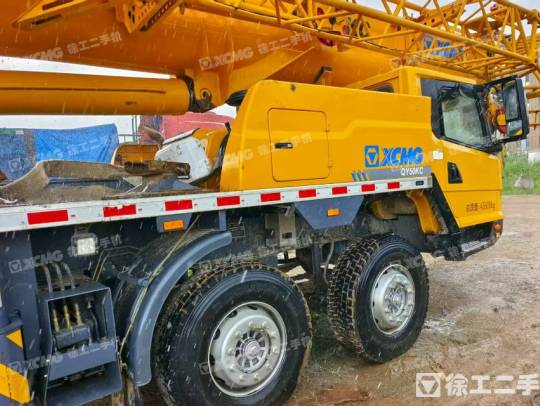 徐工QY50KC汽車起重機