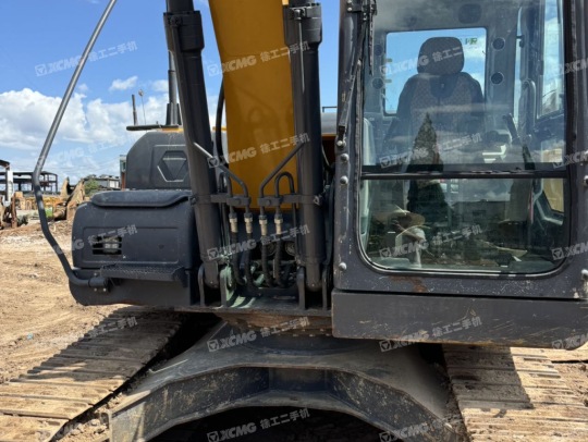 徐工XE135D履帶式挖掘機