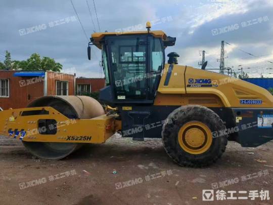 徐工XS225H單鋼輪壓路機(jī)