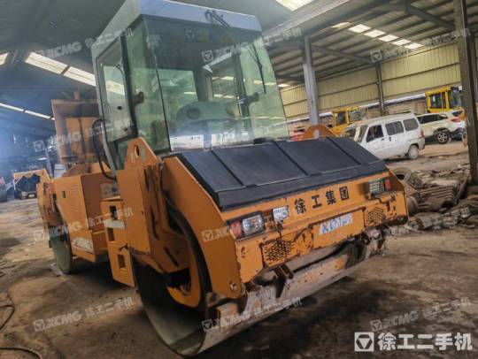 徐工XD142雙鋼輪壓路機