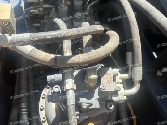 徐工XE550DK履帶式挖掘機