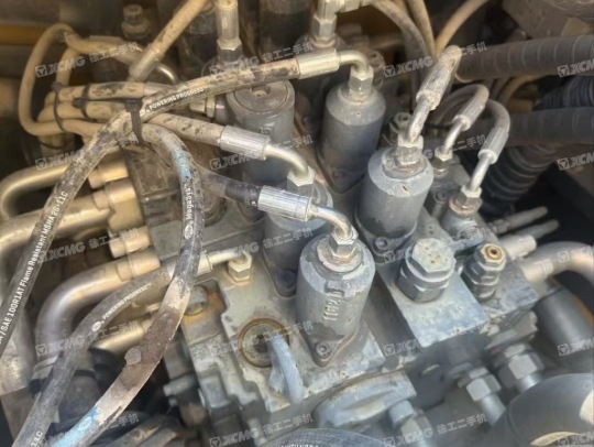 徐工XE550DK履帶式挖掘機