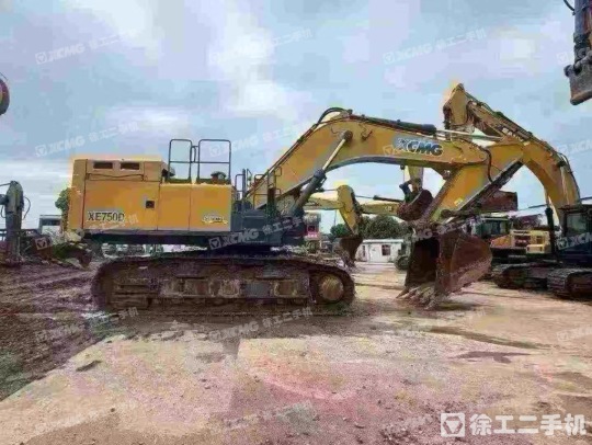 徐工XE750D履帶式挖掘機