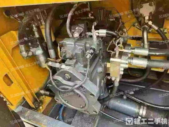 徐工XE750D履帶式挖掘機