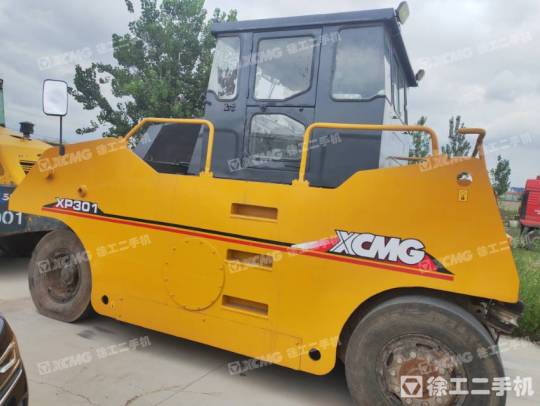 徐工XP261輪胎壓路機(26噸膠輪)
