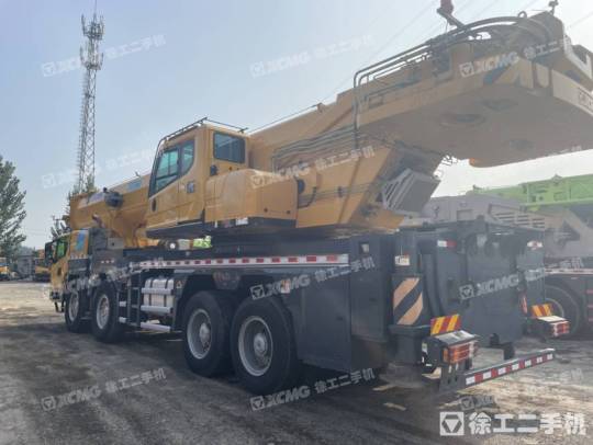 徐工XCT95L7汽車起重機