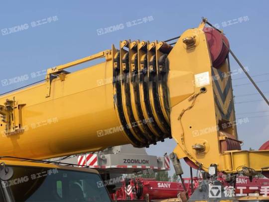 徐工XCT95L7汽車起重機