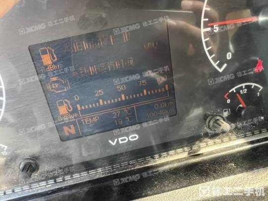 徐工XCT85L7汽車起重機(jī)