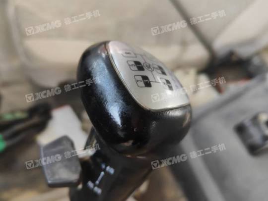 徐工GSQS300-4隨車起重機