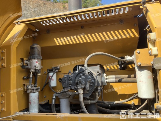 徐工XE380DK履帶式挖掘機