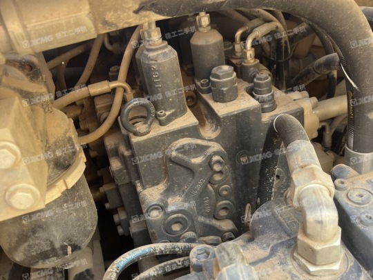 徐工XE380DK履帶式挖掘機