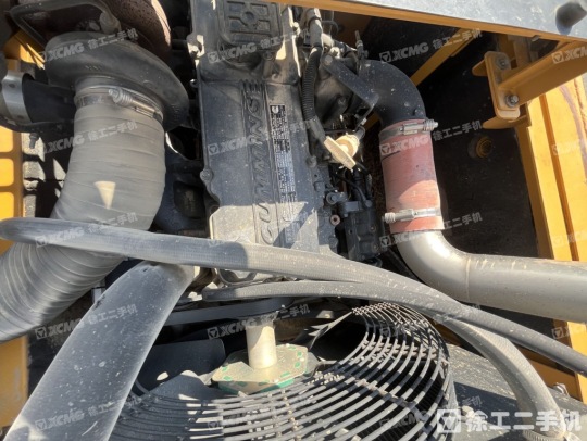 徐工XE380DK履帶式挖掘機