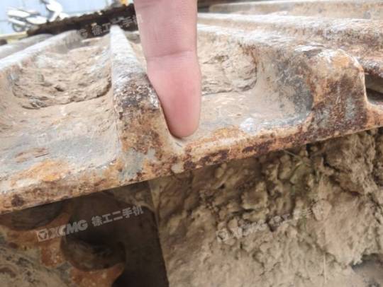 徐工XE215DA履帶式挖掘機