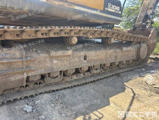 徐工XE370D履帶式挖掘機