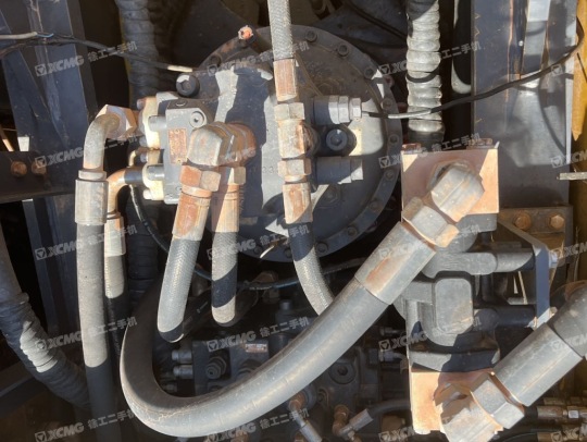 徐工XE490DK履帶式挖掘機(jī)