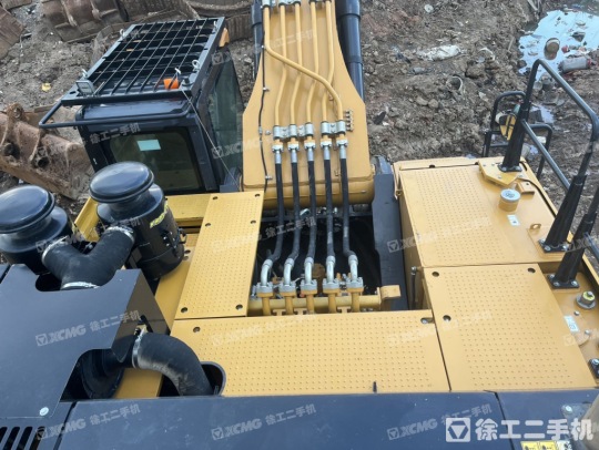 三一重工SY950H履帶式挖掘機