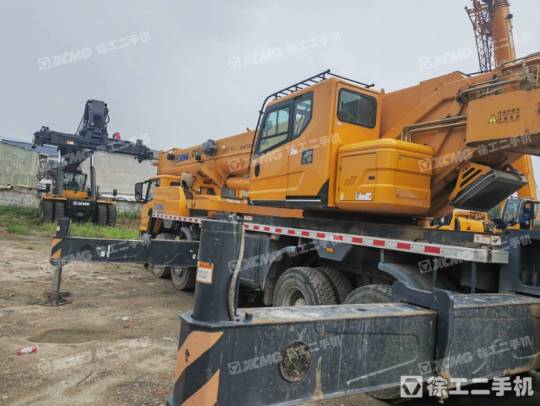 徐工QY50KC汽車起重機