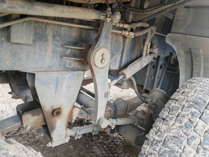 徐工QY50KC汽車起重機