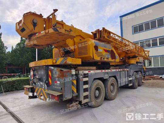 徐工XCT80汽車起重機