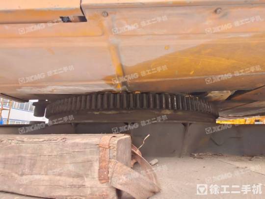 徐工XCT80汽車起重機