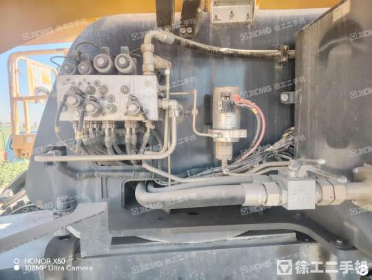 徐工GTBZ22S直臂式高空作業(yè)平臺(tái)